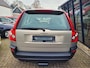 Volvo XC90 2.5 T Kinetic AWD 210PK LEER / TREKHAAK