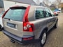 Volvo XC90 2.5 T Kinetic AWD 210PK LEER / TREKHAAK
