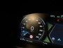 Volvo V60 T6 AWD Recharge R-Design | Vol! | Schuifdak | Trekhaak | Stoelventilatie | FOUR-C Onderstel* | 360° Camera | Head-Up Display | Harman Kardon | Stoelmassage | Adaptieve Cruise Control | Standkachel met Volvo On Call App | Stoelverwarming voor+achter | Stuurwielverwarming | Full LED Meesturende koplampen | Pilot Assist | BLIS Dode Hoek Detectie | Gelamineerde/geluidwerende zijruiten | 19 Inch | Voorstoelen elektrisch geheugen | Zitting verlenging voorstoelen | Nappa Lederen bekleding | Keyless Drive | Parkeersensoren voor+achter | Privacy Glass | Elektrisch bedienbare achterklep | Alarm Klasse III | DAB Radio | Apple Carplay/Android Auto | Denim Blue Metallic |