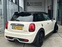 MINI Cooper S Mini 2.0 Pepper Serious Business | AUTOMAAT | SCHUIF/KANTELDAK | NAVI | CRUISE CONTROL | PDC | CLIMATE CONTROL | LMV JCW 17'' | STOELVERWARMING | KEYLESS | LED | BLUETOOTH