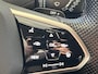 Volkswagen Golf 1.5 eTSI R-LINE/Virtual Cockpit/Automaat/Apple Carplay/Camera/Stuurverwarming/Leder/Alcantara