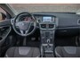 Volvo V40 T4 Powershift Momentum, Origineel NL, Park Assist, Trekhaak, Navigatie, Climate control, Bluetooth, LED.
