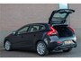 Volvo V40 T4 Powershift Momentum, Origineel NL, Park Assist, Trekhaak, Navigatie, Climate control, Bluetooth, LED.
