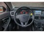Volvo V40 T4 Powershift Momentum, Origineel NL, Park Assist, Trekhaak, Navigatie, Climate control, Bluetooth, LED.