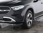 Mercedes-Benz GLC 300 e 4MATIC Plug-In Hybride Trekhaak | Ledkoplampen | Memory Voorstoelen | Achteruitrijcamera | Sfeerverlichting | Dodehoekassistent. Inclusief 24 maanden Mercedes-Benz Certified garantie voor Europa.