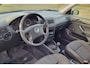 Volkswagen Golf 1.4-16V Trendline, APK t/m 06-2026, Bluetooth, Radio/CD, Sportstoelen, Centrale vergrendeling.