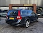 Volvo V70 2.4D Momentum cruise control stoelverwarming trekhaak stuurbediening