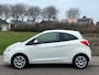Ford Ka 1.2 Titanium Airco Electric pakket Audio-CD/MP3 LMV 15" Colorpakket ABS 2 x airbag Getint glas Dealeronderhoud Nieuwe Apk!