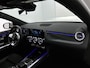 Mercedes-Benz GLA 200 Business Solution AMG | AMG Line | Night Pakket | Panoramadak | Trekhaak | Sfeerverlichting | Inclusief 24 maanden MB Certified garantie voor Europa.