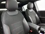 Mercedes-Benz GLA 200 Business Solution AMG | AMG Line | Night Pakket | Panoramadak | Trekhaak | Sfeerverlichting | Inclusief 24 maanden MB Certified garantie voor Europa.