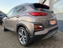 Hyundai Kona 1.0T 120PK Clima,Cruise,Navi,Schuifdak,KeylessEntry+Go,HUD,LaneAssist,PdcV+A,Camera,CarPlay,Stoel&StuurVerwarming&Ver