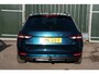 Skoda Superb Combi 1.4 TSI iV Business Edition, LEER, PANORAMADAK, TREKHAAK, VIRTUEEL, NAVIGATIE
