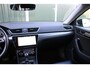 Skoda Superb Combi 1.4 TSI iV Business Edition, LEER, PANORAMADAK, TREKHAAK, VIRTUEEL, NAVIGATIE