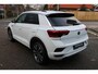 Volkswagen T-Roc 1.5 TSI 150pk R-Line DSG Automaat / Panoramadak / LM 19 inch / Digital cockpitt / Navigatie / Afn trekhaak