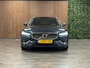 Volvo V60 B3 Aut. Inscription Trekhaak | Adaptieve Cruise Control | Stoel en Stuurwielverwarming | Parkeercamera | Pilot Assist | BLIS Dode Hoek Detectie | Bestuurdersstoel elektrisch geheugen | Lederen bekleding | Zitting verlenging voorstoelen | 18 Inch | Keyless Drive | Parkeersensoren voor+achter | Privacy Glass | Elektrisch bedienbare achterklep | DAB Radio | Apple Carplay/Android Auto | Volvo On Call met mobiele App functie | Denim Blue Metallic |