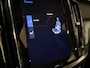 Volvo V60 B3 Aut. Inscription Trekhaak | Adaptieve Cruise Control | Stoel en Stuurwielverwarming | Parkeercamera | Pilot Assist | BLIS Dode Hoek Detectie | Bestuurdersstoel elektrisch geheugen | Lederen bekleding | Zitting verlenging voorstoelen | 18 Inch | Keyless Drive | Parkeersensoren voor+achter | Privacy Glass | Elektrisch bedienbare achterklep | DAB Radio | Apple Carplay/Android Auto | Volvo On Call met mobiele App functie | Denim Blue Metallic |