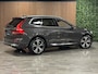 Volvo XC60 T6 AWD Recharge Plus Bright Long Range Luchtvering | Trekhaak | 360 Camera | Harman Kardon | Adaptieve Cruise Control | Standkachel met Volvo On Call App | Stoel en Stuurwielverwarming | Schuifdak | Full LED Meesturende koplampen | Pilot Assist | Elektrische voorstoelen geheugen | Lederen bekleding | Zitting verlenging voorstoelen | 19 Inch | Google Infotainment | Keyless Drive | Parkeersensoren voor+achter | Privacy Glass | Elektrisch bedienbare achterklep | DAB Radio | Apple Carplay/Android Auto | Draadloos telefoon opladen | Platinum Grey Metallic |