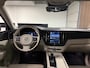 Volvo XC60 T6 AWD Recharge Plus Bright Long Range Luchtvering | Trekhaak | 360 Camera | Harman Kardon | Adaptieve Cruise Control | Standkachel met Volvo On Call App | Stoel en Stuurwielverwarming | Schuifdak | Full LED Meesturende koplampen | Pilot Assist | Elektrische voorstoelen geheugen | Lederen bekleding | Zitting verlenging voorstoelen | 19 Inch | Google Infotainment | Keyless Drive | Parkeersensoren voor+achter | Privacy Glass | Elektrisch bedienbare achterklep | DAB Radio | Apple Carplay/Android Auto | Draadloos telefoon opladen | Platinum Grey Metallic |