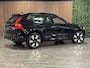 Volvo XC60 T6 AWD Recharge Ultimate Dark Head-Up Display | Harman Kardon | Adaptieve Cruise Control | Stoelverwarming voor+Achter | Stuurwielverwarming | Full LED Meesturende koplampen | Pilot Assist | BLIS Dode Hoek Detectie | Schuifdak | 20 Inch | Parkeercamera | Elektrische voorstoelen geheugen | Lederen bekleding | Zitting verlenging voorstoelen | Lederen dashboard | Google Infotainment | Keyless Drive | Parkeersensoren voor+achter | Elektrisch bedienbare achterklep | DAB Radio | Apple Carplay/Android Auto | Draadloos telefoon opladen | Volvo On Call met mobiele App functie | Onyx Black Metallic |