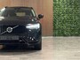 Volvo XC60 T6 AWD Recharge Ultra Dark | Head-Up Display | Harman Kardon | Adaptieve Cruise Control | Stoelverwarming voor+Achter | Stuurwielverwarming | Full LED Meesturende koplampen | Pilot Assist | BLIS Dode Hoek Detectie | Schuifdak | 20 Inch | Parkeercamera | Elektrische voorstoelen geheugen | Lederen bekleding | Zitting verlenging voorstoelen | Lederen dashboard | Google Infotainment | Keyless Drive | Parkeersensoren voor+achter | Elektrisch bedienbare achterklep | DAB Radio | Apple Carplay/Android Auto | Draadloos telefoon opladen | Volvo On Call met mobiele App functie | Onyx Black Metallic |