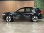 Volvo XC60 T6 AWD Recharge Ultimate Dark Head-Up Display | Harman Kardon | Adaptieve Cruise Control | Stoelverwarming voor+Achter | Stuurwielverwarming | Full LED Meesturende koplampen | Pilot Assist | BLIS Dode Hoek Detectie | Schuifdak | 20 Inch | Parkeercamera | Elektrische voorstoelen geheugen | Lederen bekleding | Zitting verlenging voorstoelen | Lederen dashboard | Google Infotainment | Keyless Drive | Parkeersensoren voor+achter | Elektrisch bedienbare achterklep | DAB Radio | Apple Carplay/Android Auto | Draadloos telefoon opladen | Volvo On Call met mobiele App functie | Onyx Black Metallic |