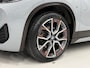 BMW X2 sDrive18i M Sport Panodak HUD Navi Carplay Camera Bucket Sportstoelen Trekhaak