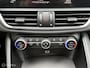 Alfa Romeo Giulia 2.0 T AWD Veloce Panodak 19 inch Carplay Navi Camera Memory Leer