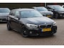 BMW 1-Serie 118i Corporate Lease Exe. M Sport / Alcantara / Navigatie / Parkeerhulp achter / 17'' / Sportstoelen / Cruise Control