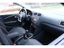 Volkswagen Polo 1.2 TSI Highline BlueMotion 5-Deurs Parkeersensoren Stoelverwarming Airco Navigatie Cruise Controle Start Stop