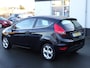Ford Fiesta 1.4 Titanium Automatische airco, cruise controle, licht metalen velgen, enz.