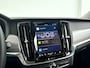 Volvo V90 T8 Plug-in hybrid AWD Ultra Dark | Panoramadak | 360° camera | Harman Kardon | Stoel- en Stuurverwarming | Trekhaak