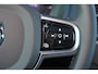 Volvo XC90 T8 Recharge AWD Ultra Bright - Luchtvering - Panorama/schuifdak - IntelliSafe Assist & Surround - 360º Camera - Bowers & Wilkins audio - Adaptieve LED koplampen - Verwarmde voorstoelen, stuur & achterbank - Parkeersensoren voor & achter - Elektr. bedienb. voorstoelen met geheugen - Head up display - Draadloze tel. lader - Extra getint glas - Elektr. inklapbare trekhaak - 21' LMV