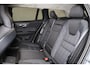Volvo V60 T6 Recharge AWD Core - Parkeercamera achter - Verwarmde voorstoelen, stuur & achterbank - Parkeersensoren voor & achter - Cruise control - High Performance audio - Extra getint glas - 18' LMV