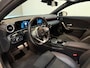 Mercedes-Benz A-klasse 250e| AMG Limited | PANO | Virtual | Alcantara | Apple CarPlay | Cruise | Stoelverwarming | 18 inch