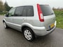 Ford Fusion 1.6-16V Futura automaat , lage km stand !