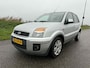 Ford Fusion 1.6-16V Futura automaat , lage km stand !