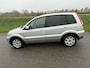 Ford Fusion 1.6-16V Futura automaat , lage km stand !
