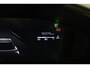 Peugeot 2008 1.2 PureTech Allure 130PK EAT8 | Navi | Clima | Adaptive Cruise | Camera V+A | Parkeersensoren V+A | Dodehoeksensoren | Full LED | 17" Lichtmetaal | Metallic |
