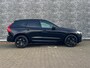 Volvo XC60 T6 Plug-in hybrid AWD Plus Black Edition | Luchtvering | Stoel-/Stuurverwarming | Schuif-/kanteldak | Head up Display | 360 camera | Getint glas | Adaptive cruise Control | Dodehoekdetectie | Keyless entry |