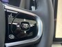Volvo XC60 T6 Plug-in hybrid AWD Plus Black Edition | Luchtvering | Stoel-/Stuurverwarming | Schuif-/kanteldak | Head up Display | 360 camera | Getint glas | Adaptive cruise Control | Dodehoekdetectie | Keyless entry |