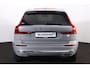 Volvo XC60 T6 Recharge AWD Core Bright - Panorama/schuifdak - IntelliSafe Assist - Adaptieve LED koplampen - Parkeercamera achter - Verwarmde voorstoelen, stuur & achterbank - Parkeersensoren voor & achter - Draadloze tel. lader - Standkachel - Extra getint glas - Elektr. inklapbare trekhaak - 18' LMV