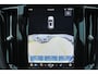 Volvo XC60 T6 Recharge AWD Core Bright - Panorama/schuifdak - IntelliSafe Assist - Adaptieve LED koplampen - Parkeercamera achter - Verwarmde voorstoelen, stuur & achterbank - Parkeersensoren voor & achter - Draadloze tel. lader - Standkachel - Extra getint glas - Elektr. inklapbare trekhaak - 18' LMV