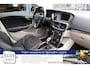 Volvo V40 T3 150 pk Momentum, Navi, Bluetooth, 17 inch