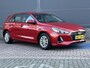 Hyundai i30 1.4 T-GDI Comfort / Navigatie / Apple Carplay & Android Auto / Climate Control / Cruise Control / Camera / LM Velgen 15" / NAP /