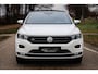 Volkswagen T-Roc Cabrio 1.5 TSI R-Line | CarPlay | DAB | 9481km! | H.leder | Clima | Navi | PDC met camera | Nieuwstaat |