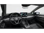 Volkswagen Golf Life Edition eHybrid | 'App-Connect' draadloze smartphone integratie | Achterbank in ongelijke delen neerklapbaar incl. middenarmsteun en doorlaadmogelijkheid | Afstandscontrolesysteem (Front Assist)