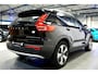 Volvo XC40 1.5 T4 155kW/211pk DCT7 Plug-in hybrid Ultimate Bright PANORAMADAK + HARMAN/KARDON + EL.TREKHAAK + ADAPT.CRUISE + MATRIX LED + LANE ASSIST + LEER/ALCANTARA + STOEL-&STUURVERWARMING + CAMERA + BLIS + EL.STOELEN + PARKSENSOREN V&A + 19" LM-VELGEN!!