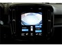 Volvo XC40 1.5 T4 155kW/211pk DCT7 Plug-in hybrid Ultimate Bright PANORAMADAK + HARMAN/KARDON + EL.TREKHAAK + ADAPT.CRUISE + MATRIX LED + LANE ASSIST + LEER/ALCANTARA + STOEL-&STUURVERWARMING + CAMERA + BLIS + EL.STOELEN + PARKSENSOREN V&A + 19" LM-VELGEN!!