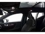 Volvo XC40 1.5 T4 155kW/211pk DCT7 Plug-in hybrid Ultimate Bright PANORAMADAK + HARMAN/KARDON + EL.TREKHAAK + ADAPT.CRUISE + MATRIX LED + LANE ASSIST + LEER/ALCANTARA + STOEL-&STUURVERWARMING + CAMERA + BLIS + EL.STOELEN + PARKSENSOREN V&A + 19" LM-VELGEN!!