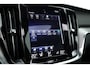 Volvo V60 2.0 T8 390 PK AWD R-Design | Pano-dak | Sportstoelen | HUD | Trekhaak | ACC | Blis | H&K Audio |